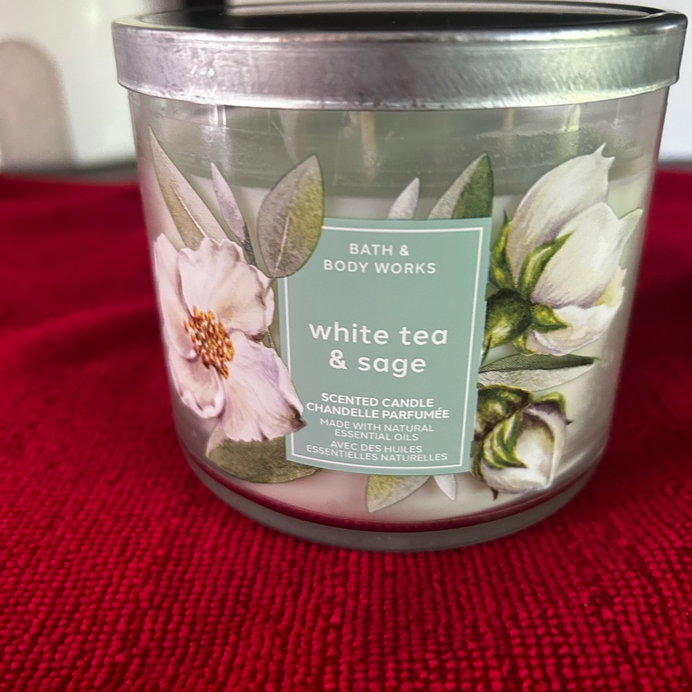 Bath and Body works three wick candle